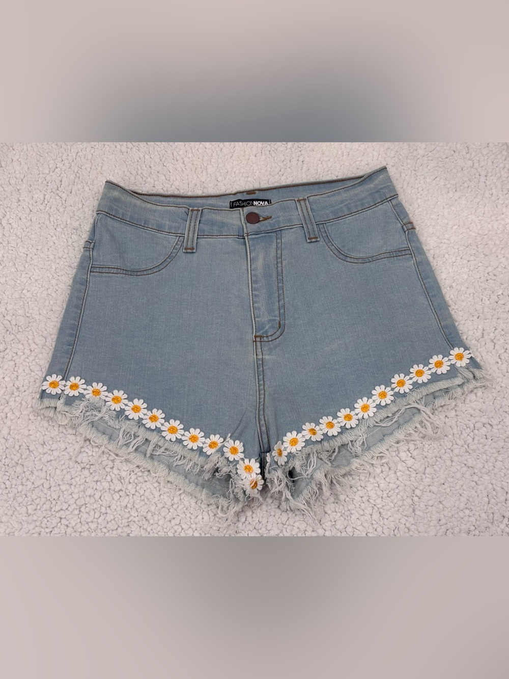 Fashion Nova Ultra High Waisted Daisy Chain Denim Jean Shorts Size 7